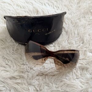 Gucci 1825S Logo Shield Sunglasses